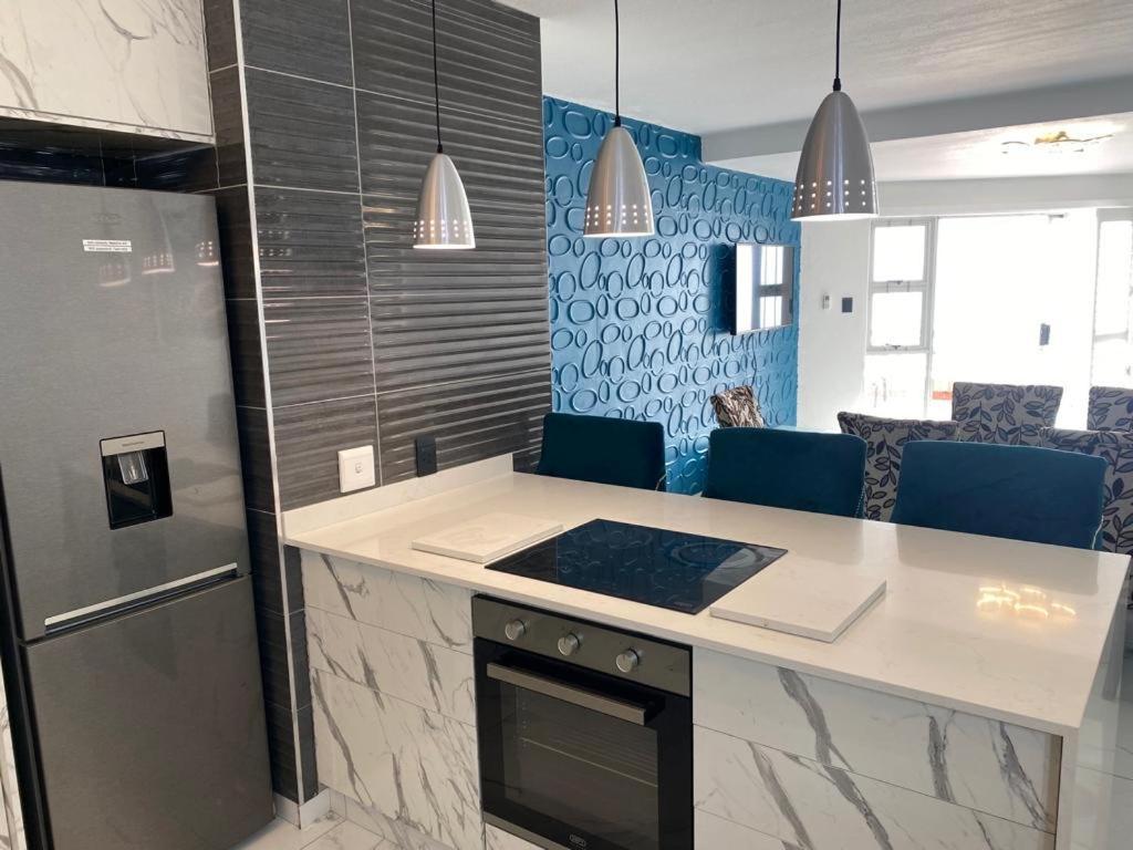 Ocean Blues Isikhulu 7 Apartment *